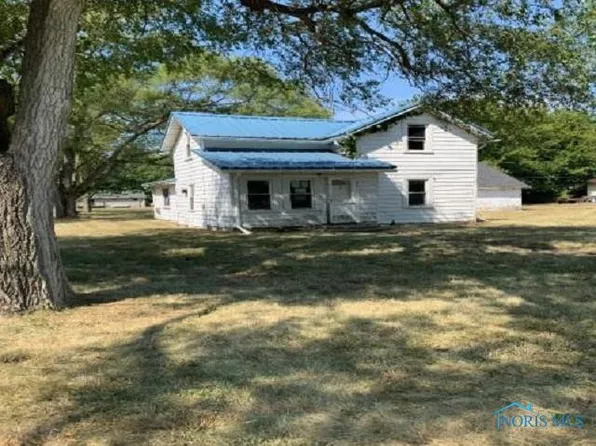 950 N Rocky Ridge Rd, Oak Harbor, OH 43449