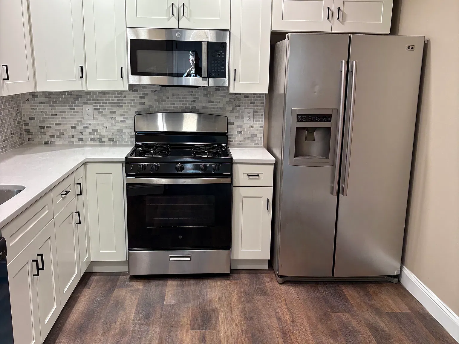 3 bed, 2.5 bath, 1498 sqft, $2,750 — Photo 2