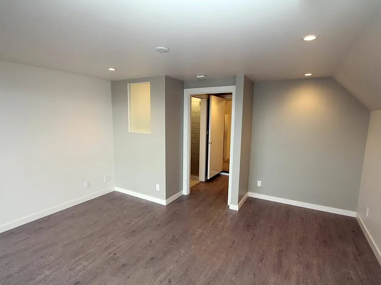 677 Connecticut St — Photo 20
