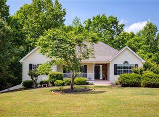 4255 Longmont Dr, Cumming, GA 30028