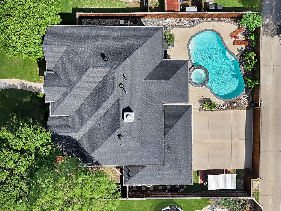 1st image of 12101 Wildwood Ln