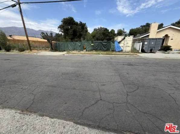 2100 Glenrose Ave, Altadena, CA 91001