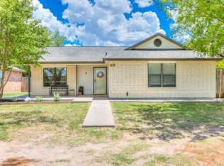 1226 S Concho Park Dr, San Angelo, TX 76903
