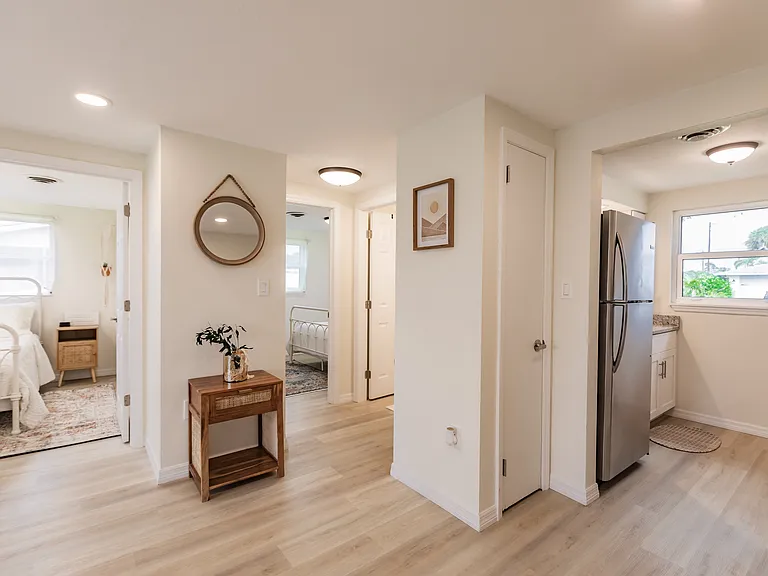 1611 Florence Ave #B — Photo 5