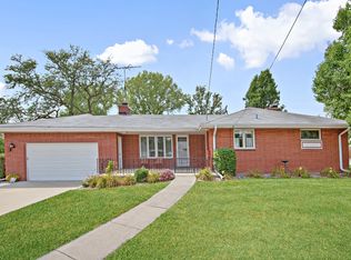 268 W Sauk Trl, Chicago Heights, IL 60411