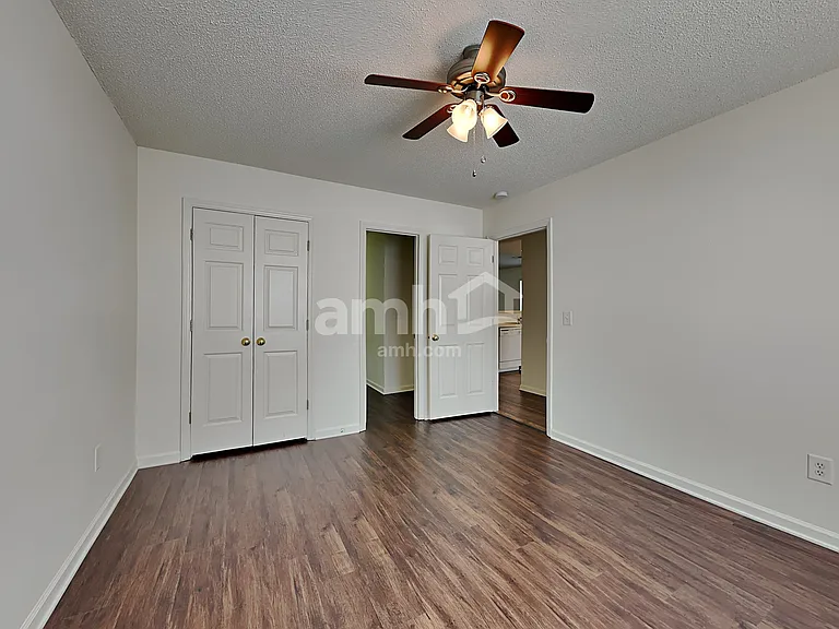 5815 Regent Village Dr — Photo 14