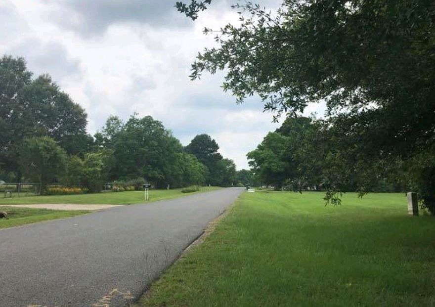 2nd image of 7387 N Noel Dr