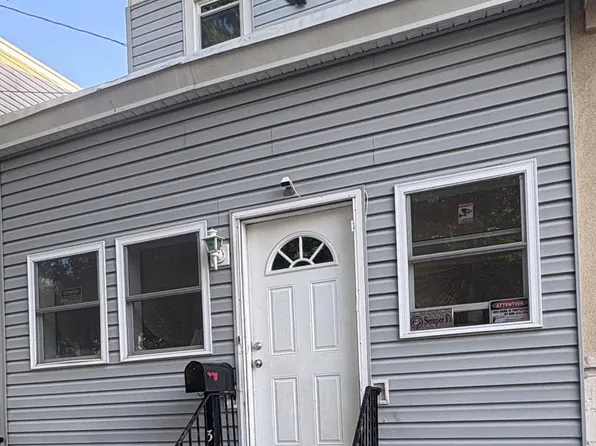 324 Hunter St, Gloucester City, NJ 08030