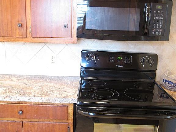 Kitchen stove and microwave