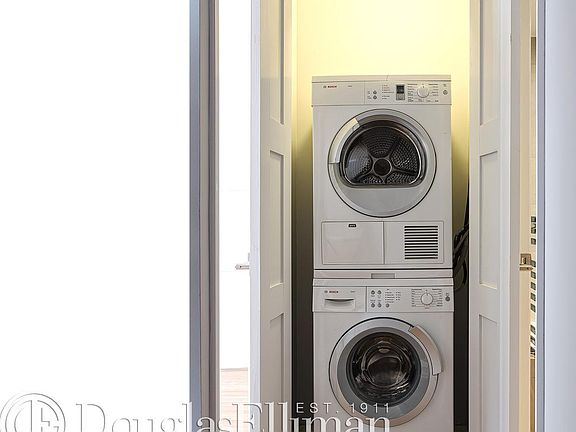 5th image of 50 W 93rd St APT 8F