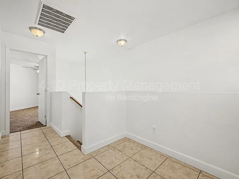 280 S Elizabeth Way #37 — Photo 22