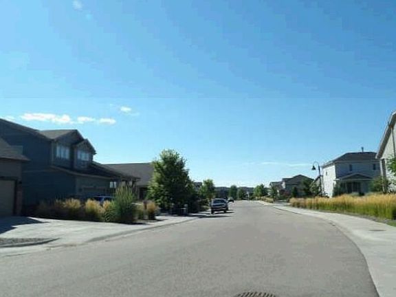 Exterior Neighborhood (street photo)