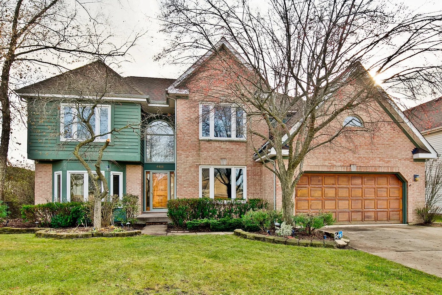 468 Thorndale Dr photo 1