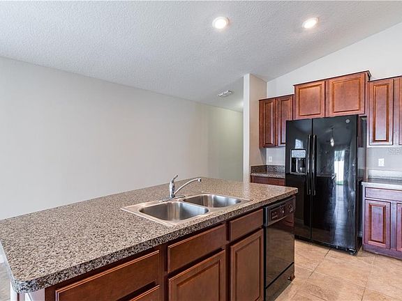 5th image of 317 Cascade Bend Dr