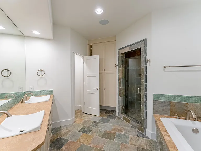 716 Post Oak St — Photo 31