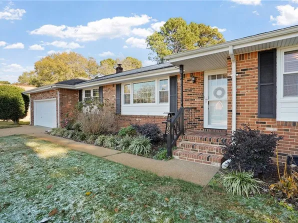 808 Meighan Dr, Virginia Beach, VA 23464