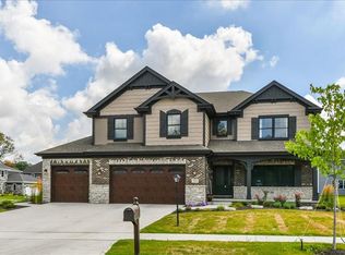 821 Schilling Dr, Crown Point, IN 46307