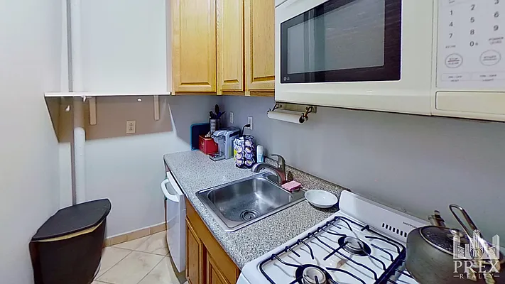 Rented by PREX Realty Corp | media 7