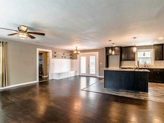 2nd image of 3313 N 17th Ave