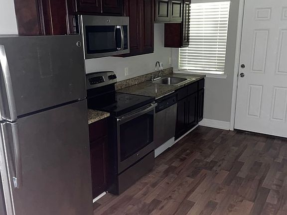 5th image of 2309-11 Baronne St #203