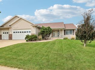 509 Ridgeview Dr, Atkins, IA 52206