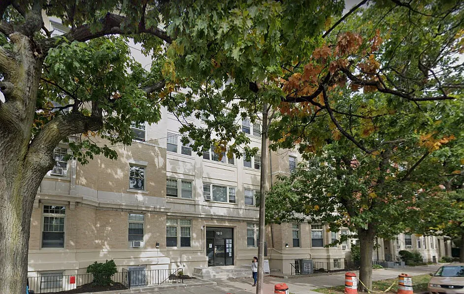 1 bed, $2,500 — Photo 1