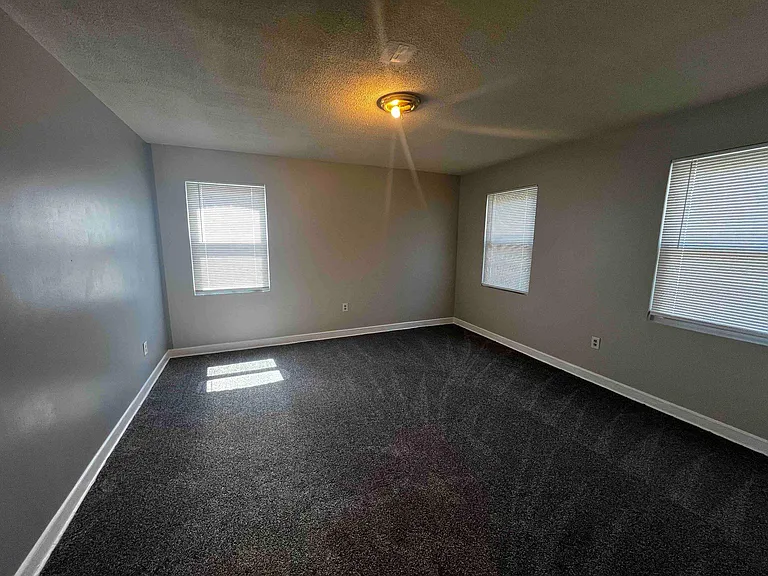 3212 28th St SE #D — Photo 3