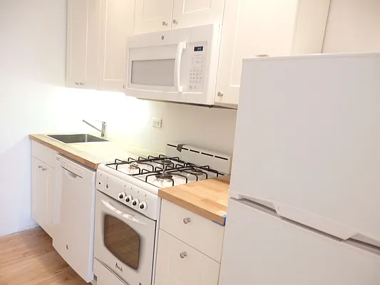 Rented by John O'Kelly Real Estate | media 28