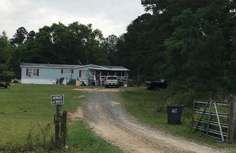 2nd image of 1588 Old Knoxville Rd