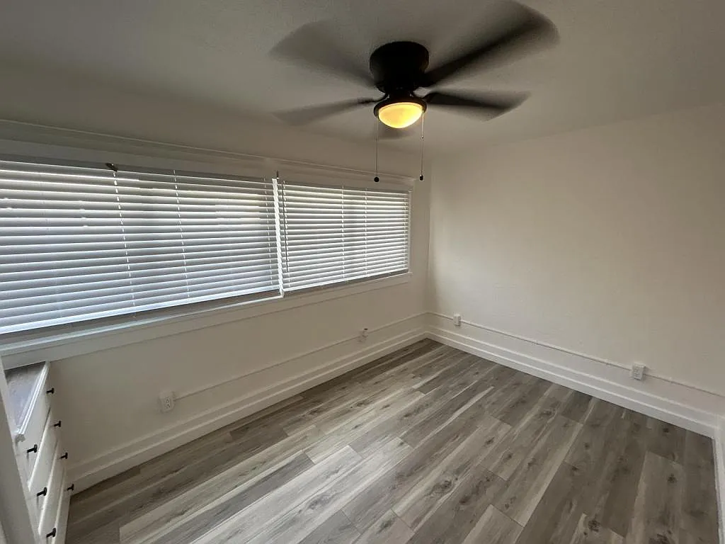 2102 Jefferson Ave — Photo 3