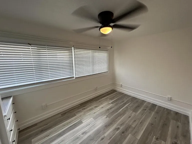 2102 Jefferson Ave — Photo 3