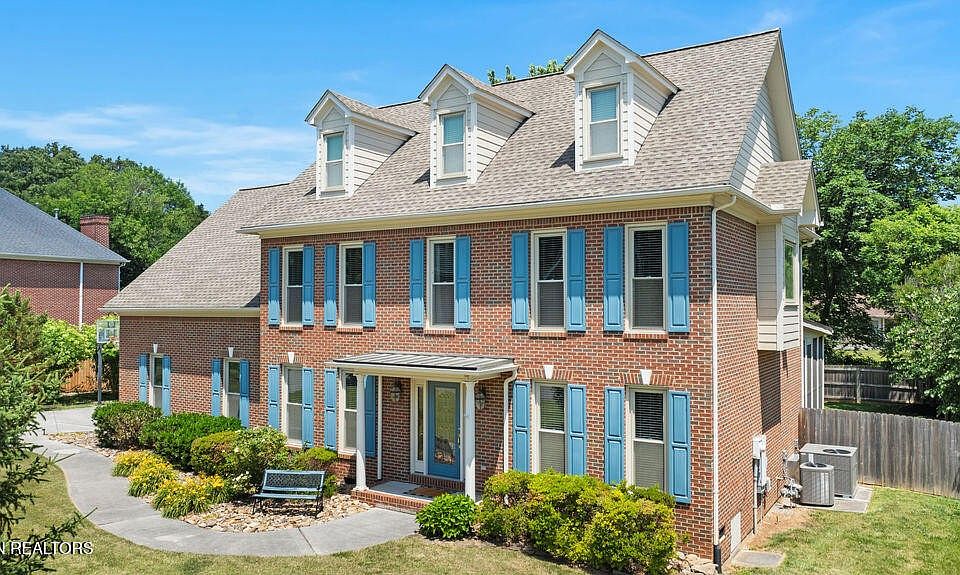 1st image of 11417 Bancroft Ln