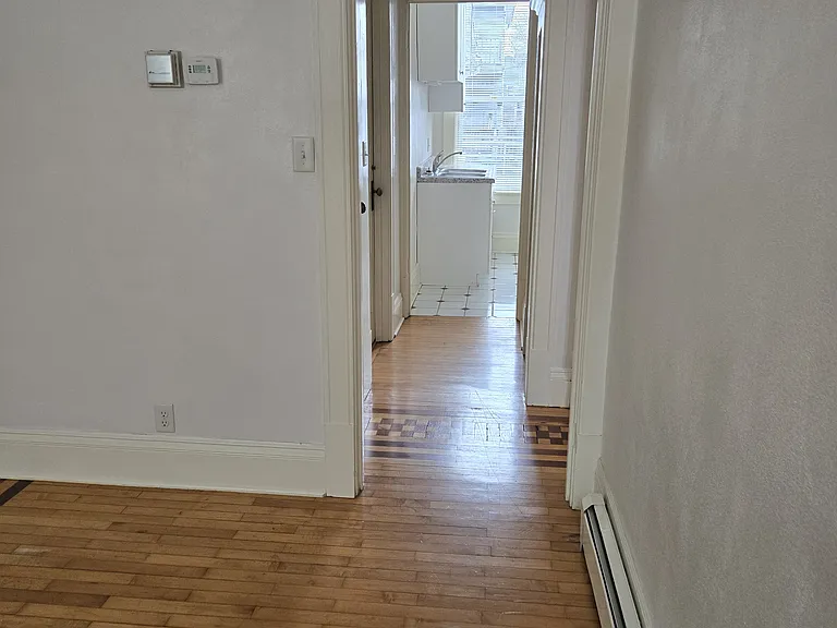 322 E Harris St #1 — Photo 3