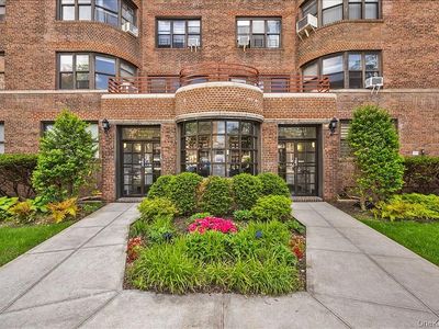98-120 Queens Blvd APT 6G, Rego Park, NY, 11374