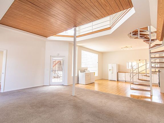 4th image of 2171 Sunset Cliffs Blvd APT C