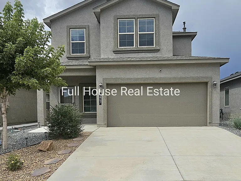 4847 Mount Salas St NE — Photo 1