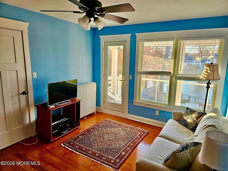 1305 Locust Dr — Photo 14