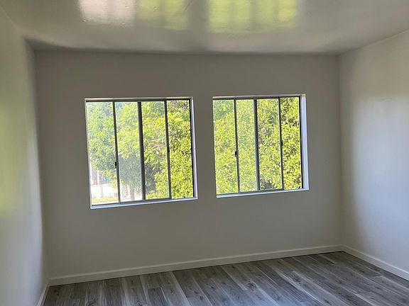 4th image of 4326 1/2 N Griffin Ave