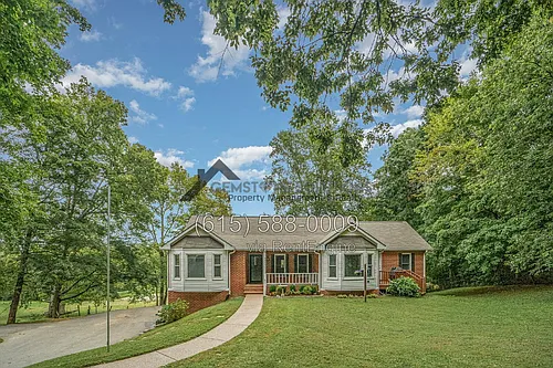 4446 Pratt Ln Photo 1