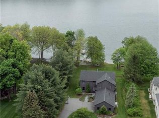 33 Arrow Point Rd, Warren, CT 06777