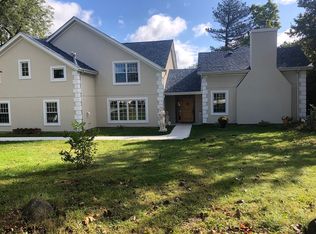 576 Signal Hill Rd, North Barrington, IL 60010