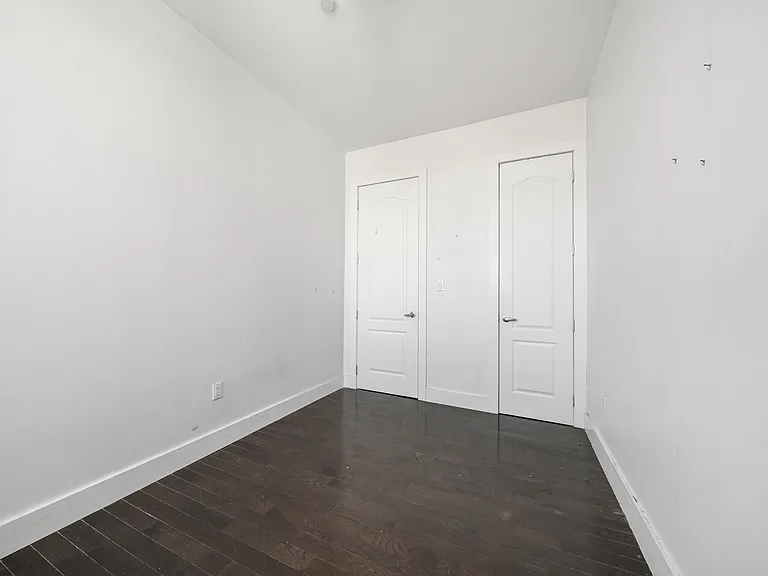 714 Seneca Ave #401 — Photo 27