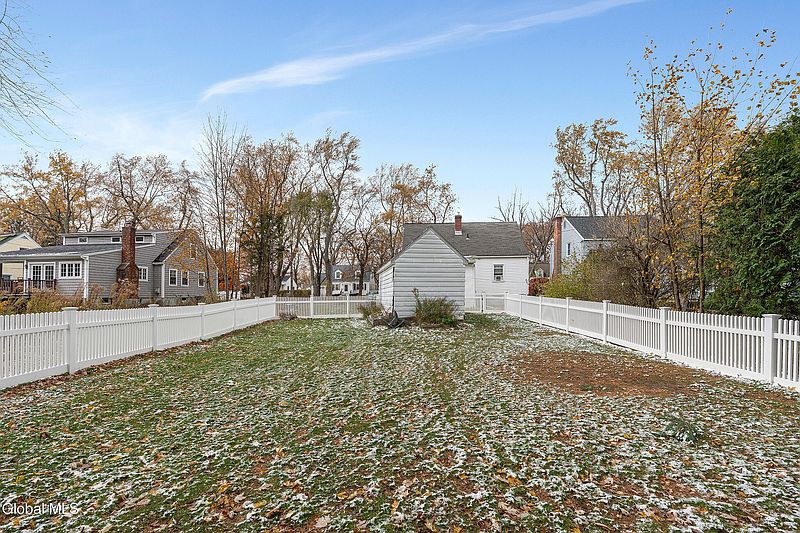5th image of 2040 Arkona Court