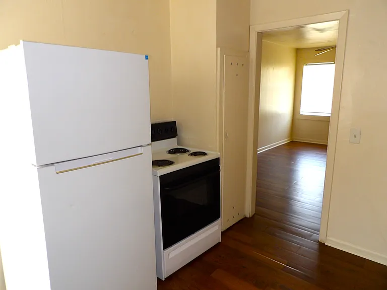 2604 NW Pollard Ave — Photo 3