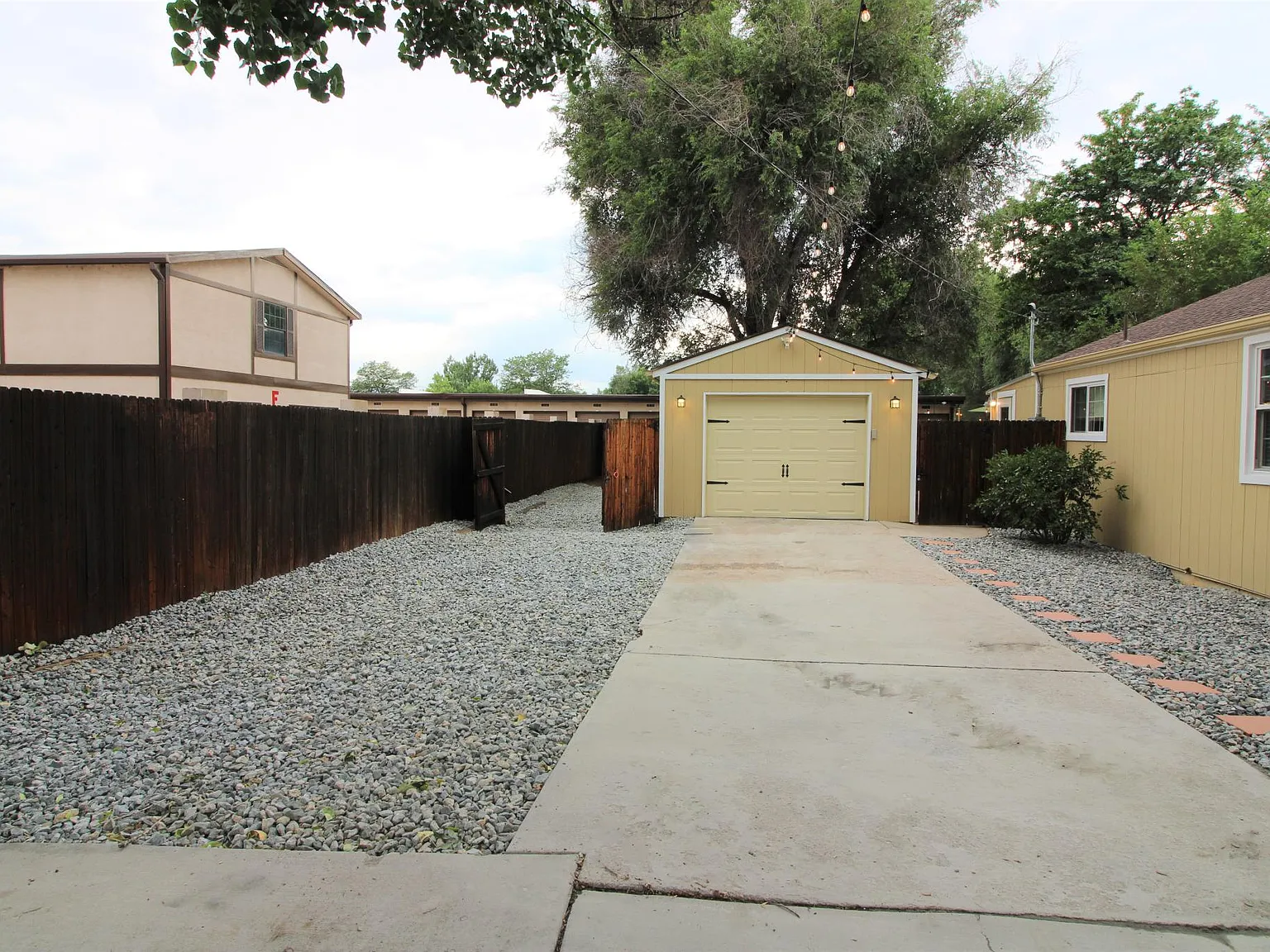 4885 Carr St — Photo 2