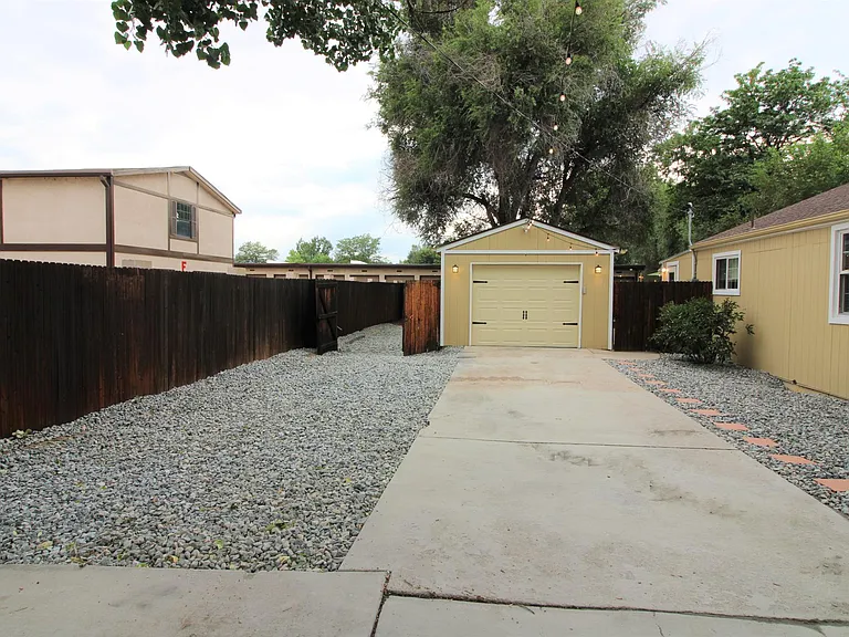 4885 Carr St — Photo 2