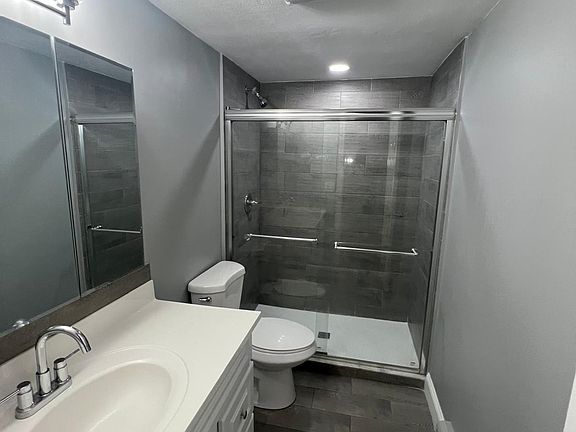 2nd image of 15 Beach Ave