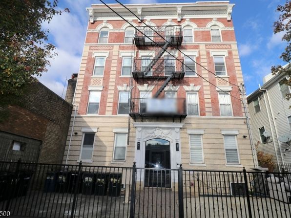 14 Gouverneur St APT 7