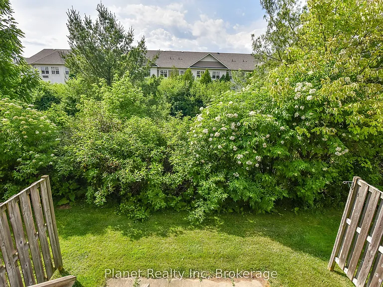 124 Gosling Gdns #10 — Photo 39
