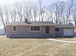 33 Mount View Dr, Holden, MA 01520